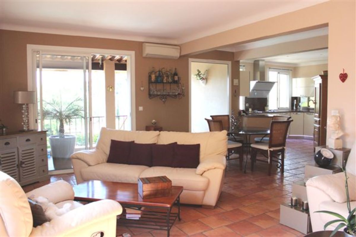 Maison-Villa - OLLIOULES