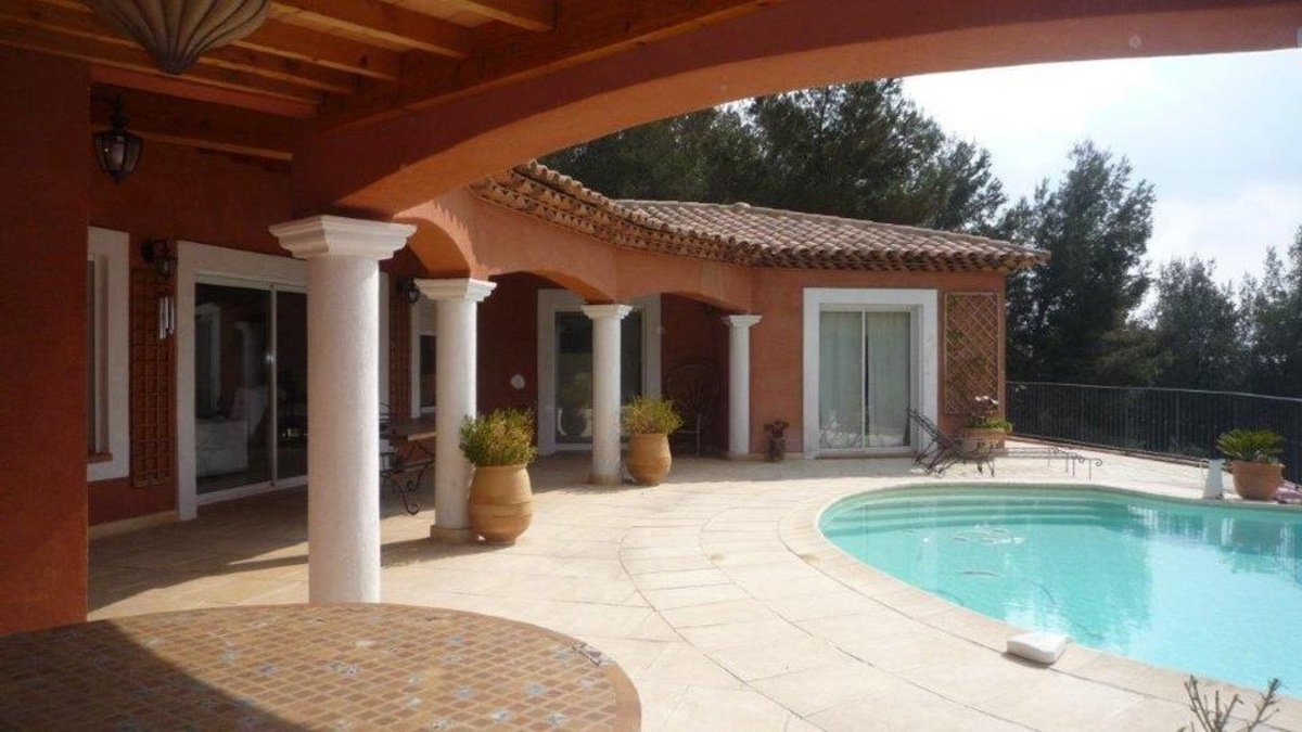 Maison-Villa - LA VALETTE