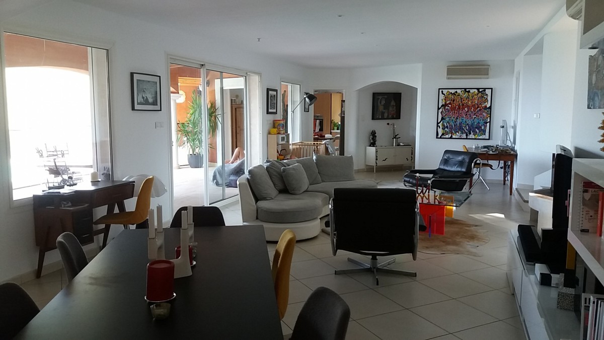 Maison-Villa - LA VALETTE