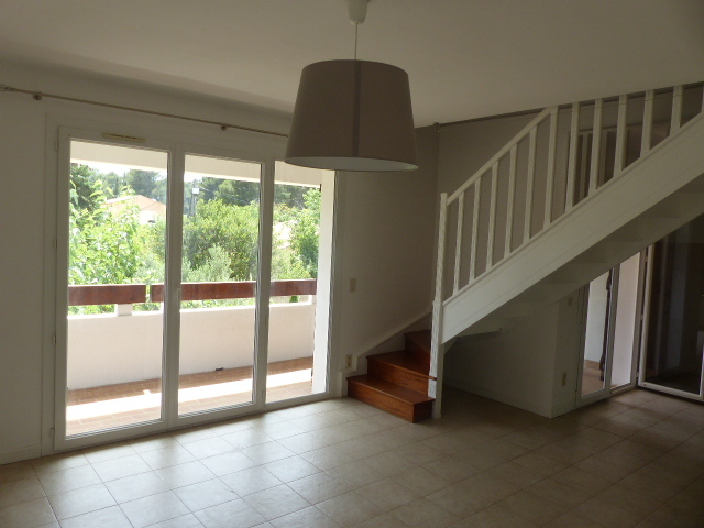 Appartement - SIX FOURS LES PLAGES