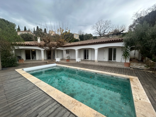 Maison-Villa - Ollioules